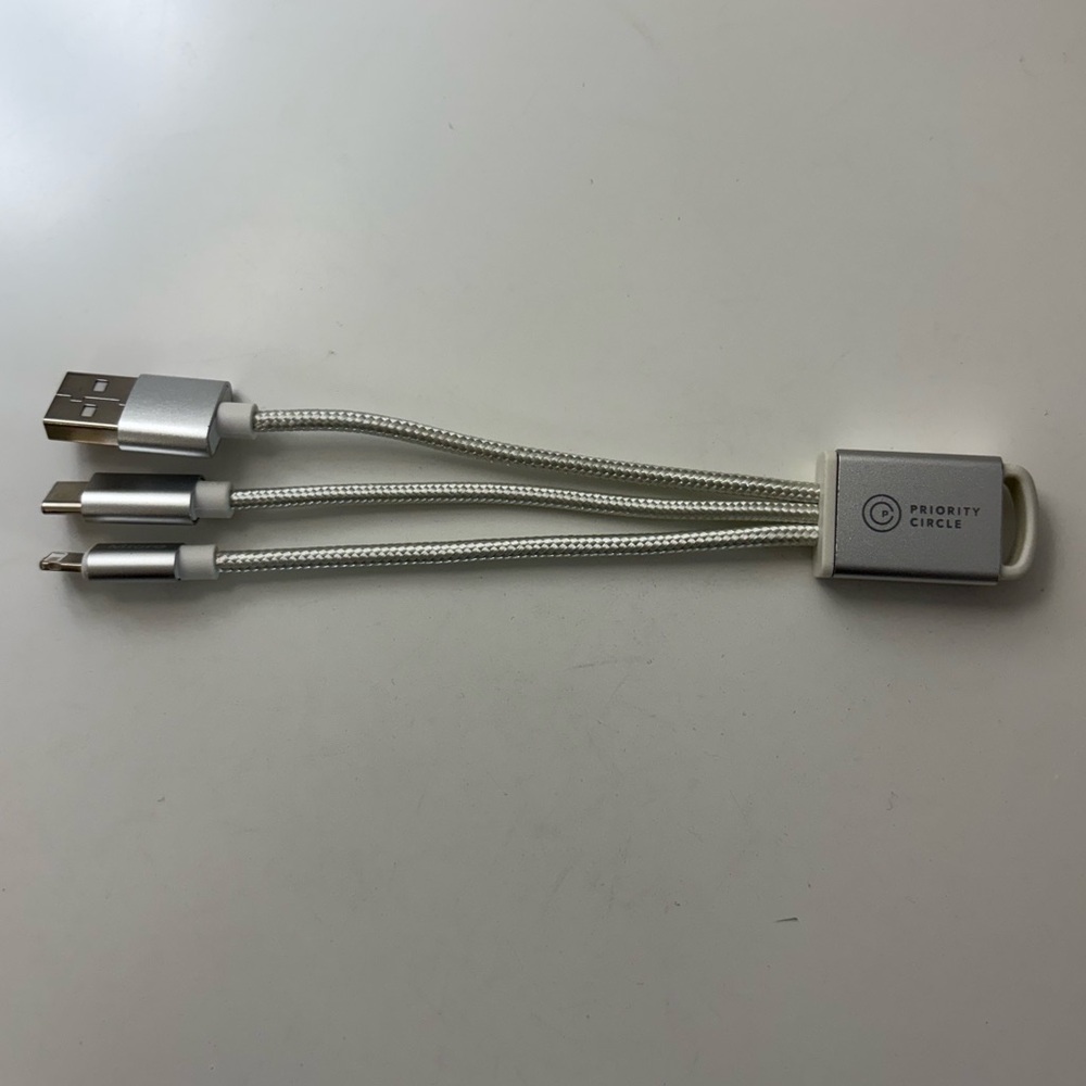 Priority Circle Multi Adapter For IOS And Android - Picture 2 of 3